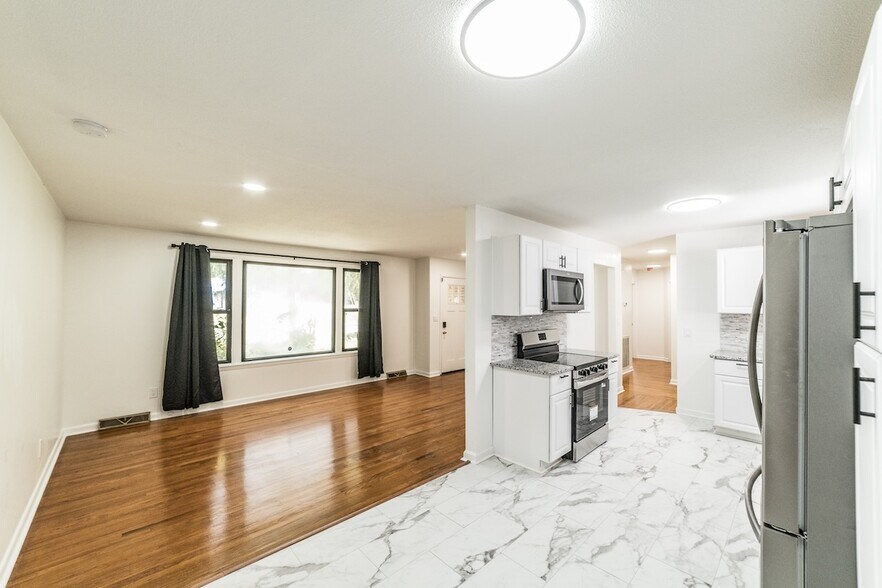 Building Photo - 2401 Stringfield Rd NW