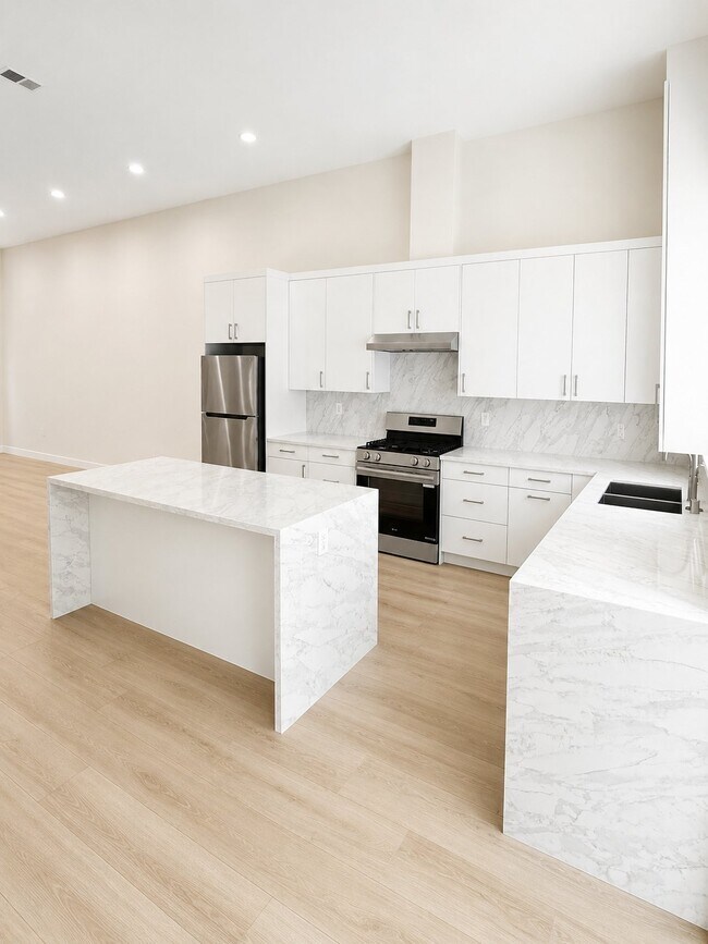 Building Photo - 9346 Creemore Dr