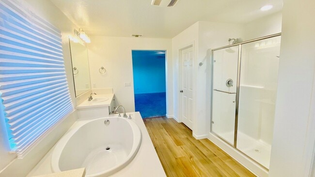 Building Photo - Beautiful Two Story Home in the Olivewood ...