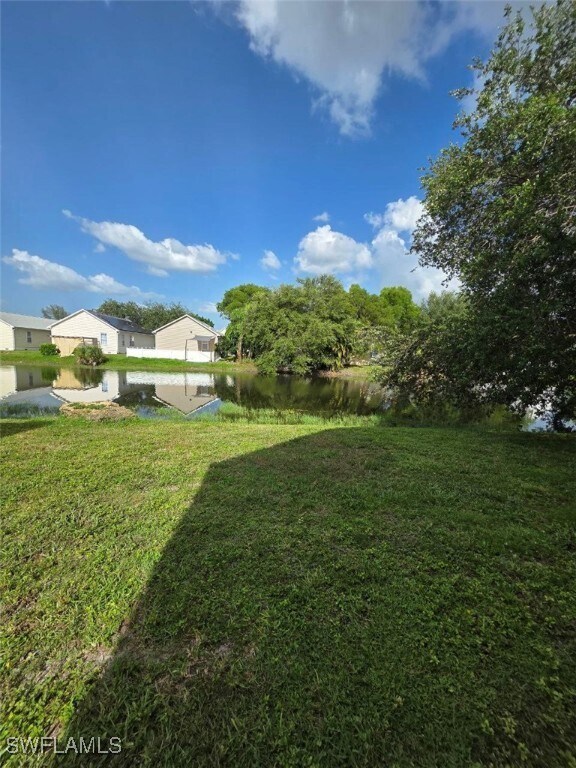 Building Photo - 250 Leawood Cir