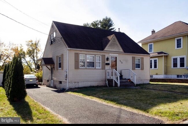 Building Photo - 316 University Blvd