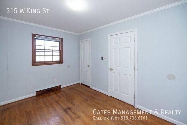 Building Photo - 315 W King St