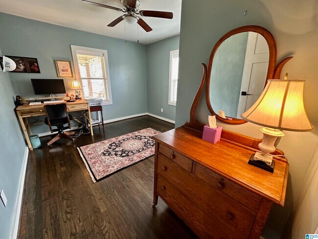 Building Photo - 5405 5th Ct S