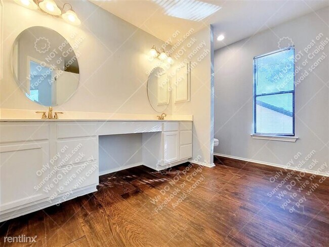 Building Photo - 809 Dogwood Trail