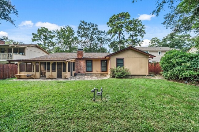 Building Photo - 523 S Rivershire Dr