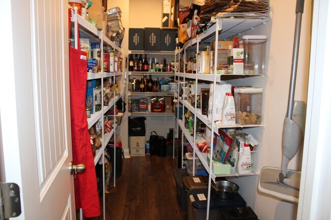 Building Photo - 7217 Rex Rd