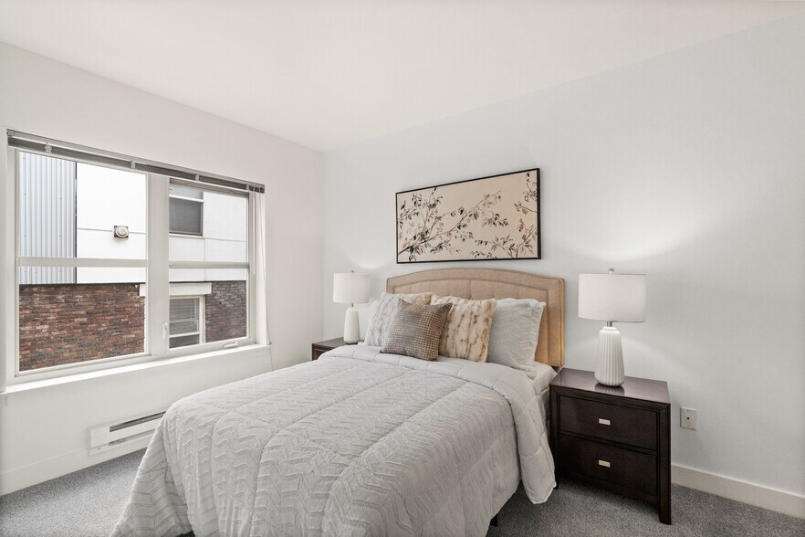 Building Photo - 1620 Belmont Ave