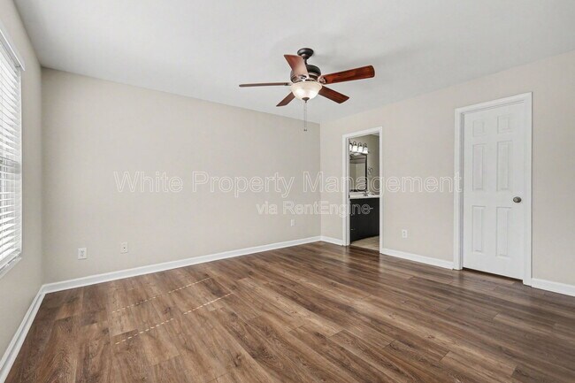 Building Photo - 1820 Meadow Crossing Dr