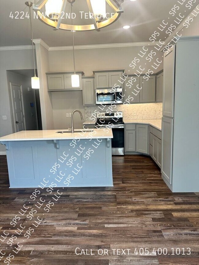 Building Photo - 4224 NW 152nd Terrace