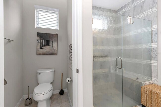 Building Photo - 5423 NW 35th Ln Rd