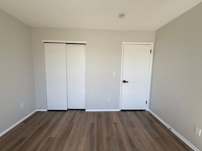 Building Photo - 171 Scobee Ln