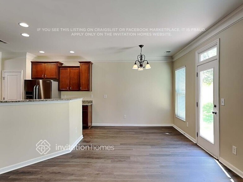Building Photo - 128 Gilden Way