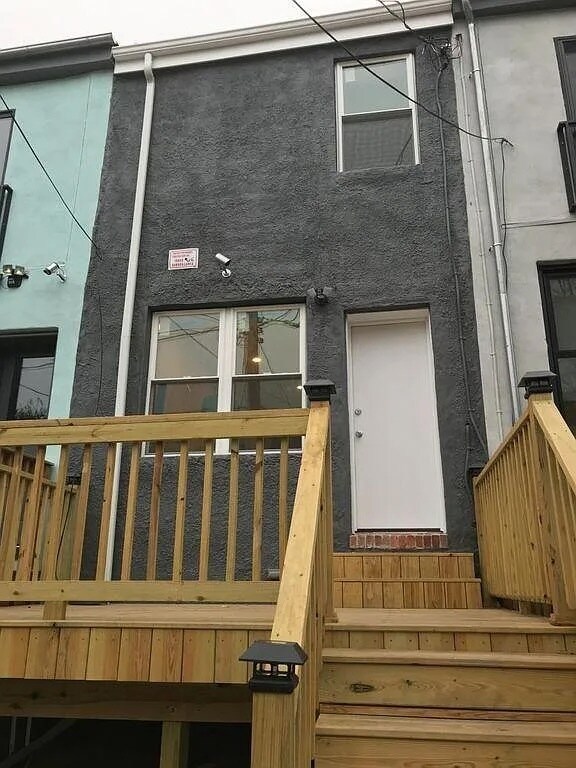 Building Photo - 1711 Latrobe St