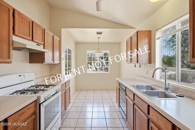 Building Photo - 3752 W Sunbright Dr