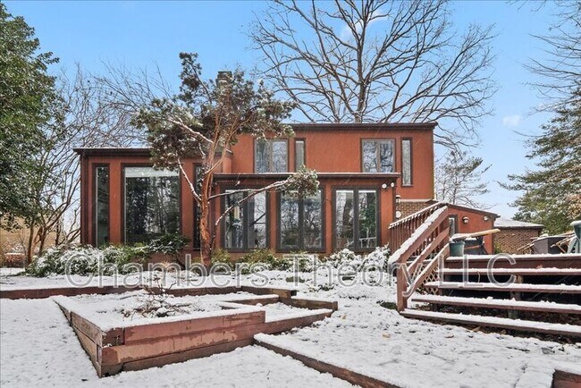 Building Photo - 8709 Hidden Hill Ln