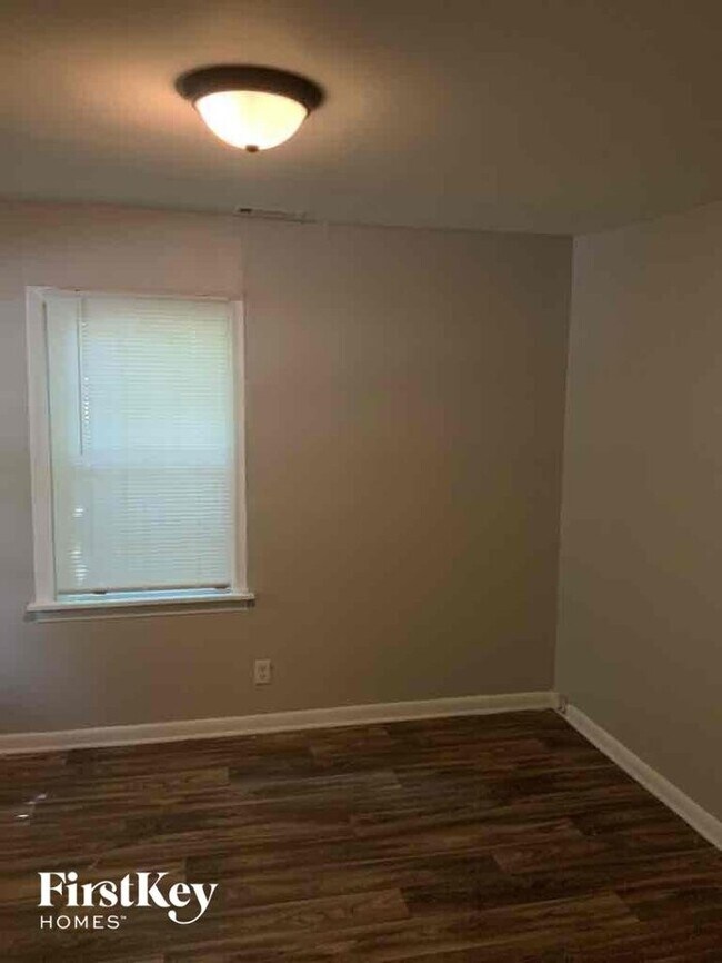 Building Photo - 1698 Sandtown Rd SW