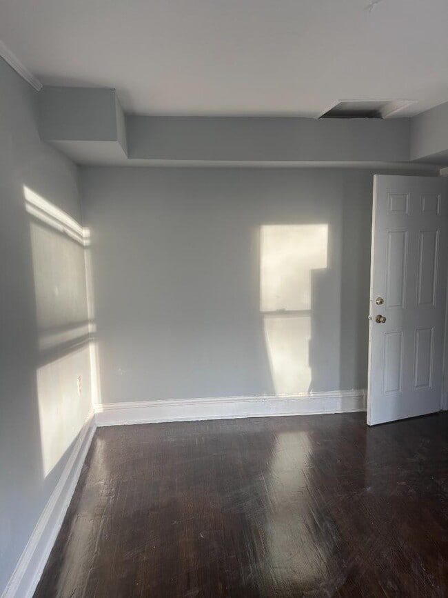 Primary Photo - 6731 Haverford Ave