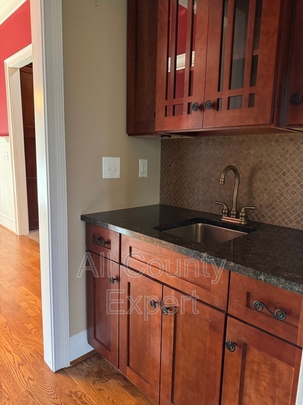 Building Photo - 1520 Vassar Ave