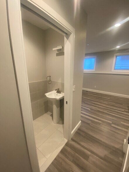 Building Photo - 191 Washington Ave