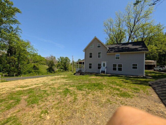 Building Photo - 1222 Stafford Rd
