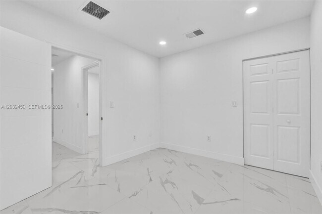 Building Photo - 17337 NW 7th Ave