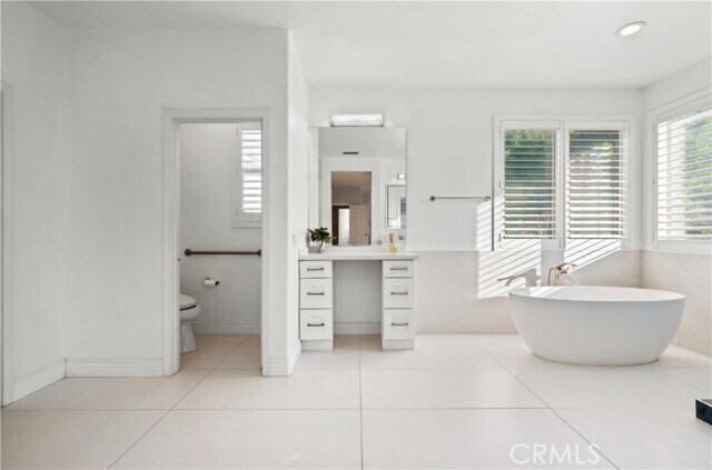 Building Photo - 19366 Fortune Pl