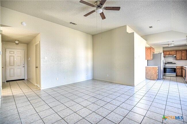 Building Photo - 3805 Riverrock Dr