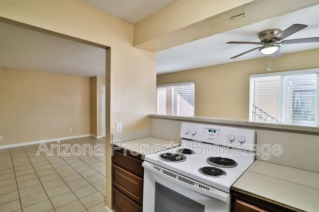 Building Photo - 601 W Rio Salado Pkwy