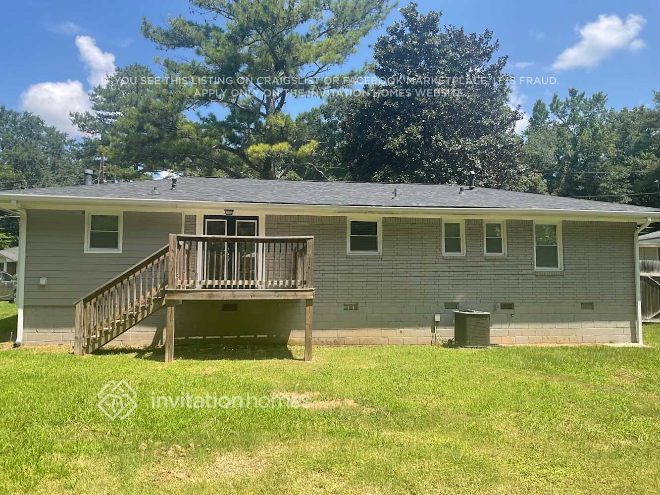Building Photo - 1833 Rollingwood Dr SE