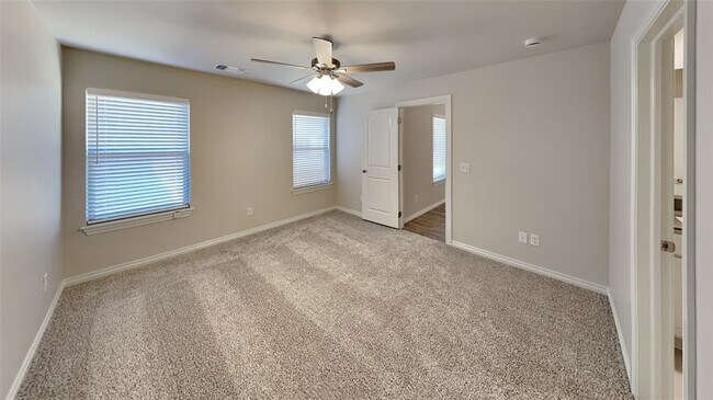 Building Photo - 5317 Malpaso Crk Dr