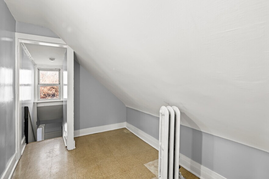 Building Photo - 73 N 14th St