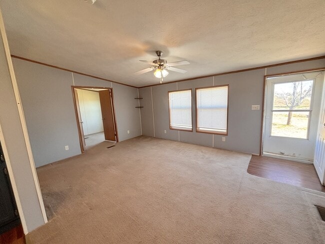 Building Photo - 1066 S 100 E