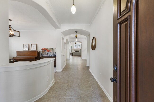 Building Photo - 14 Middle Gate Pl