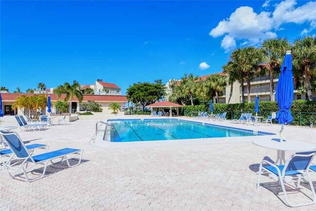 Building Photo - 4780 Gulf of Mexico Dr