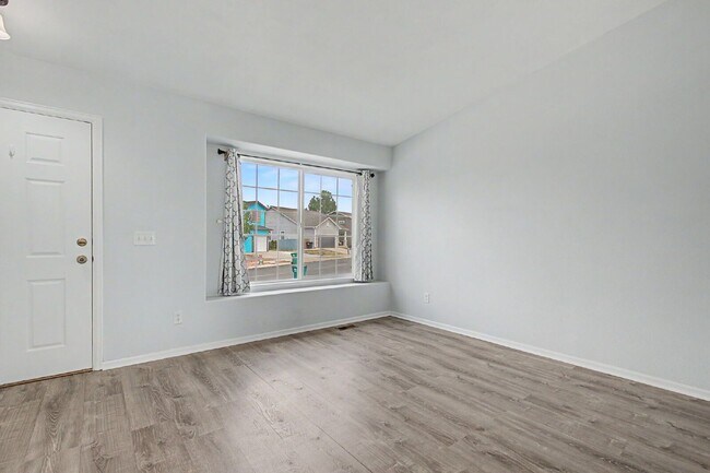 Building Photo - 6991 Prairie Wind Dr