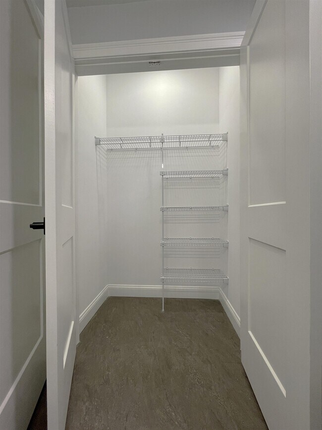 Building Photo - 25 Lowell St