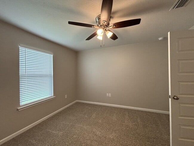 Building Photo - 6359 Bellavia Ln