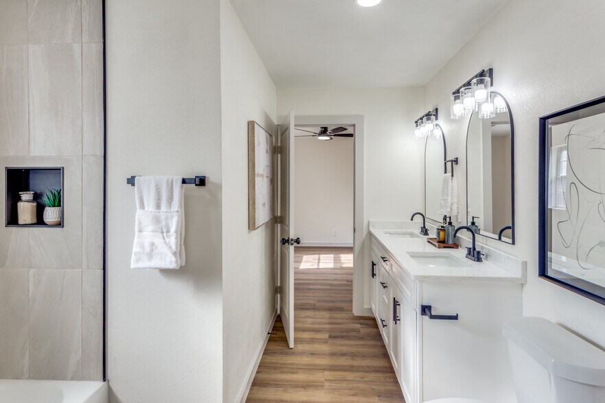 Building Photo - 2920 Choctaw Trl