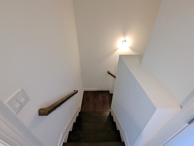 Building Photo - 146 Brindle Ln