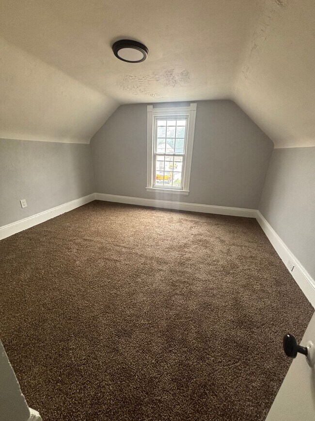 Building Photo - 6826 Rathbun Ave