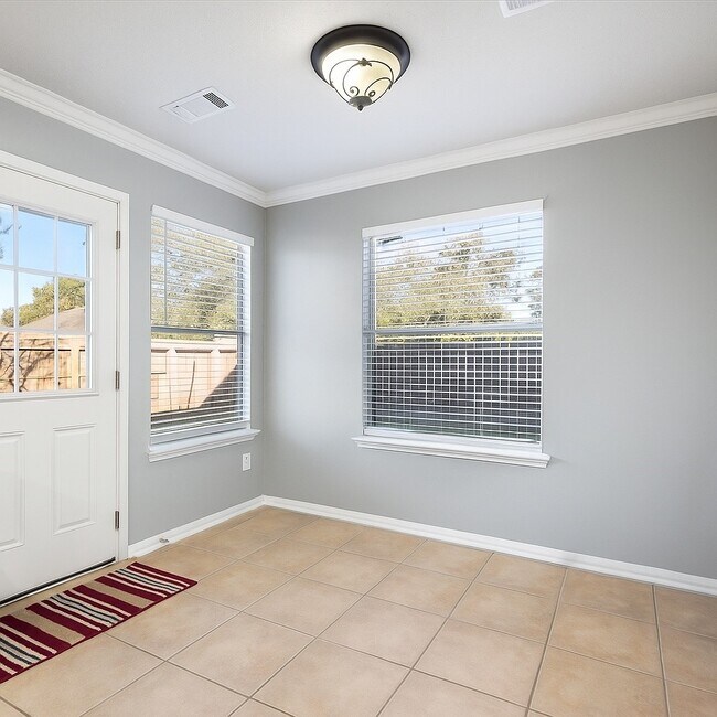 Building Photo - 3111 Rainmont Ln