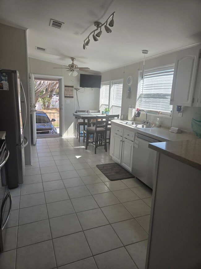 Building Photo - 36102 Citrus Blvd