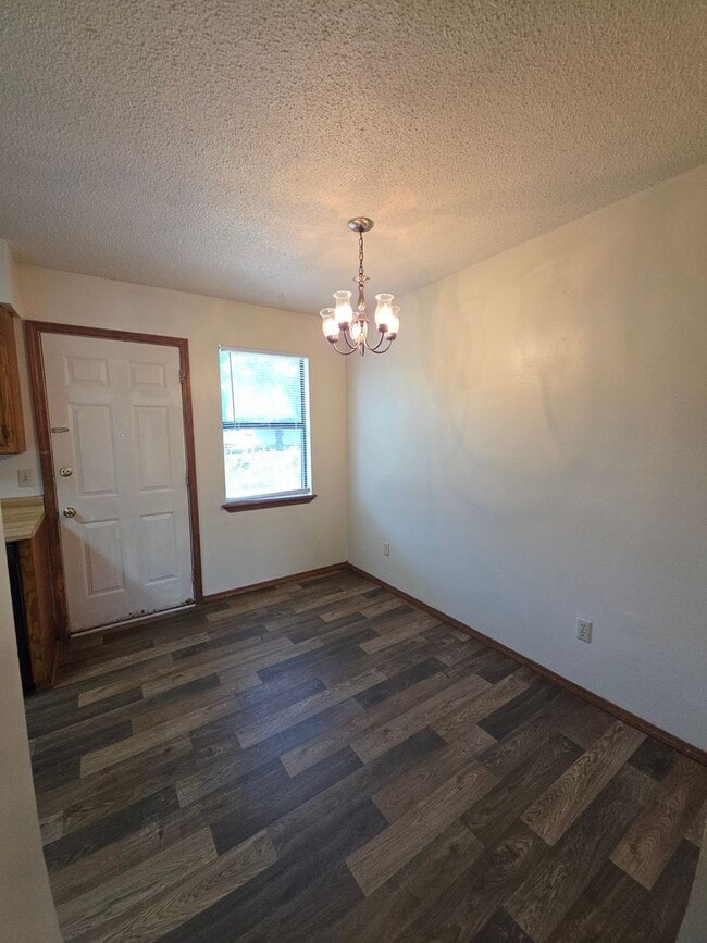 Building Photo - 1208 S Frankfort Ave