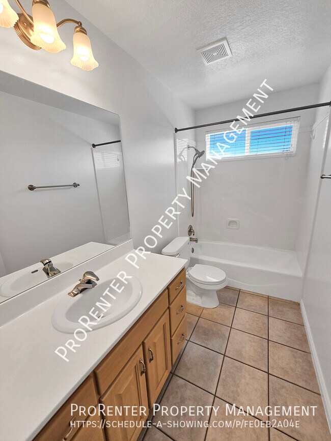 Building Photo - 2274 N 10 W