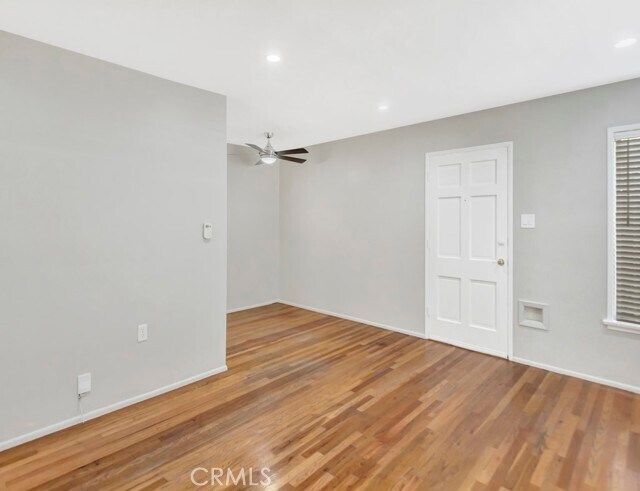 Building Photo - 557 N Rosemary Ln