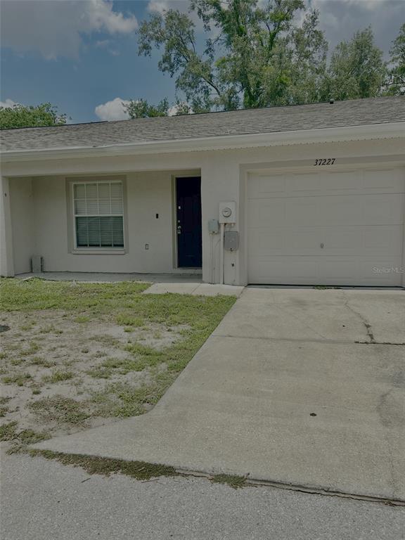 Primary Photo - 37227 Grassy Hill Ln