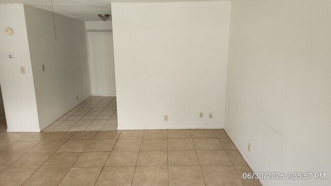 Building Photo - 2442 Husson Ave