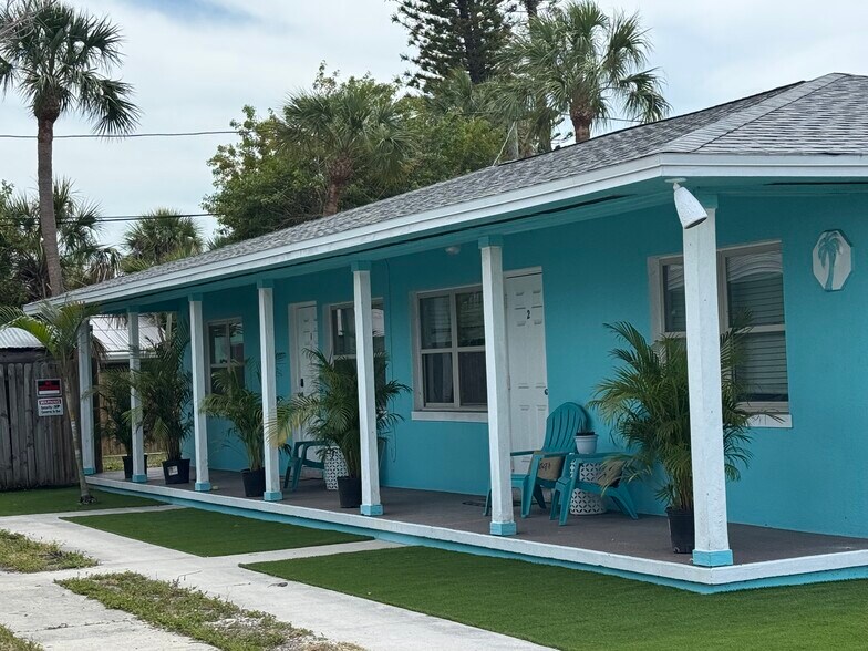 Building Photo - 412 73rd Ave