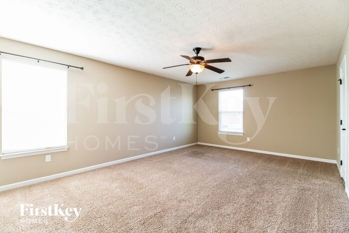 Building Photo - 5312 Venetian Way