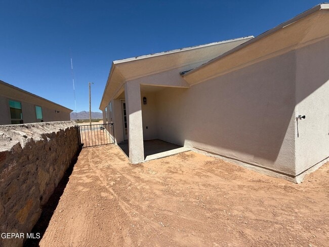 Building Photo - 12464 Cayo Norte Dr